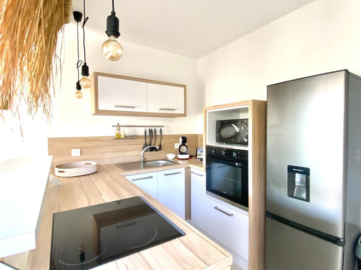 Lestipecheur Fr Villa Grise Avec Piscine Bord De Mer 圣皮埃尔 外观 照片